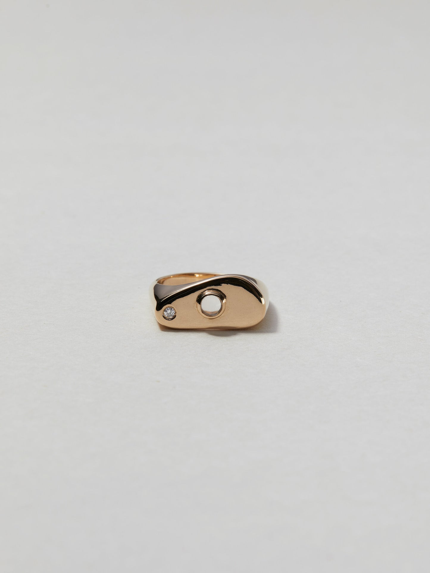 Memphis Ring (in diamond and quartz)