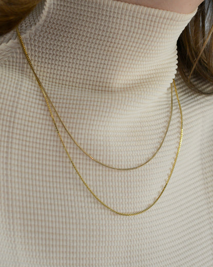 Signature Chains (gold)