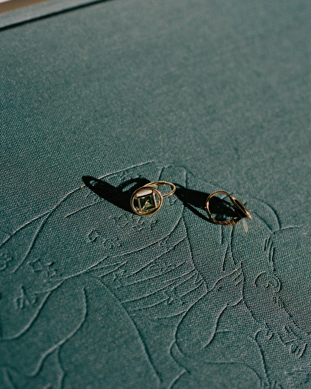 Jardin Earrings (princess-cut sapphire)