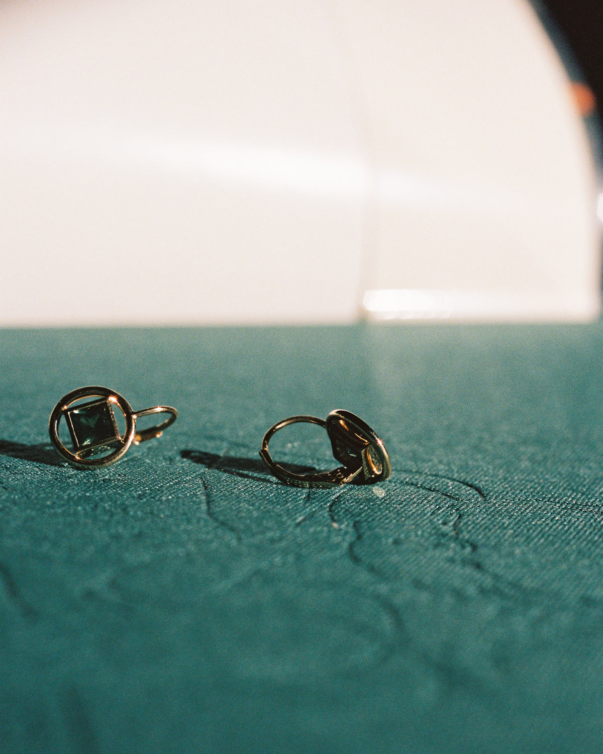 Jardin Earrings (princess-cut sapphire)