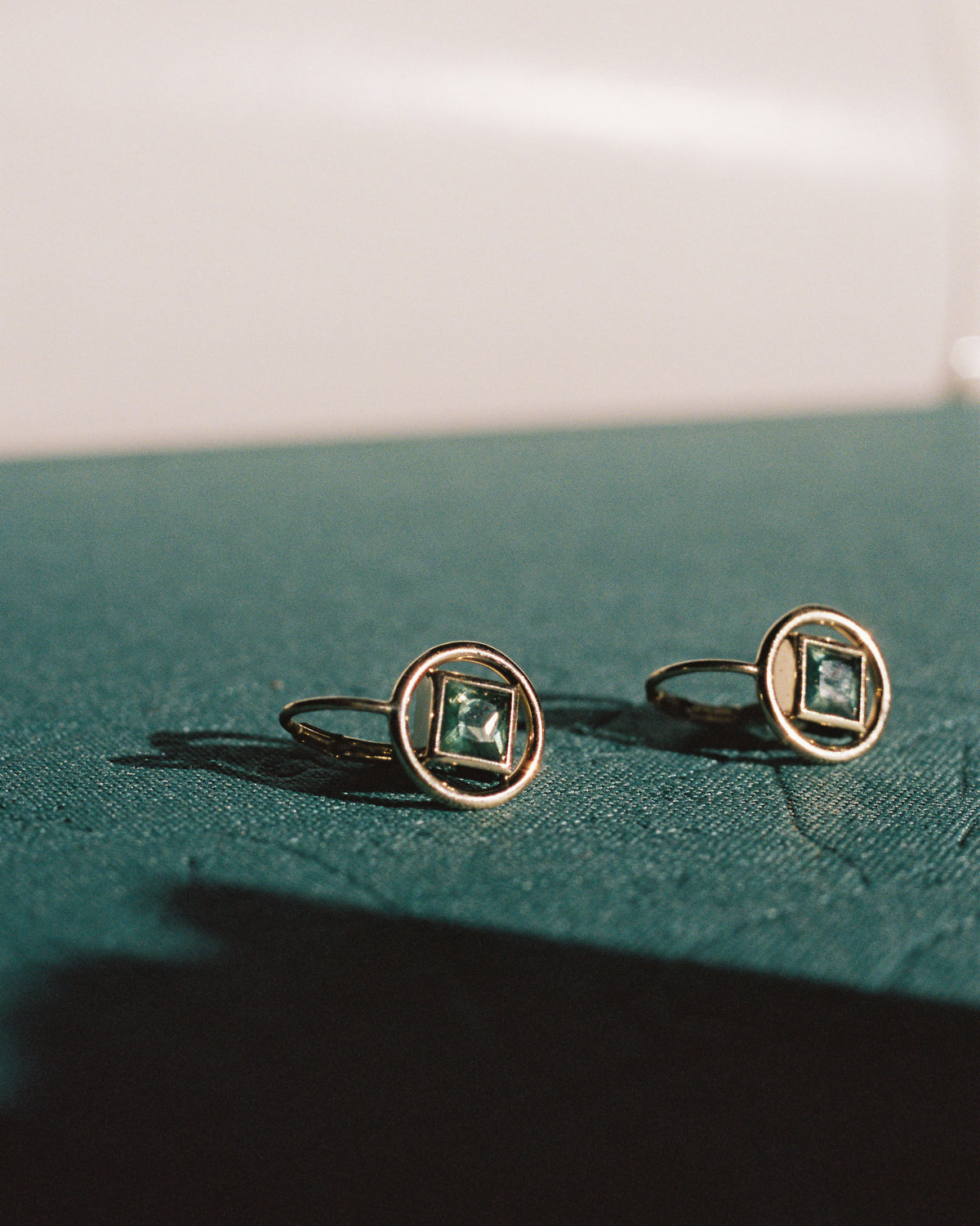 Jardin Earrings (princess-cut sapphire)